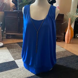 Deep blue tank top. XL. With necklace